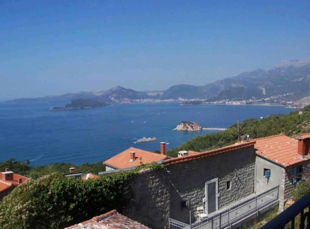 Apartments Dragisic Sveti Stefan Exterior photo