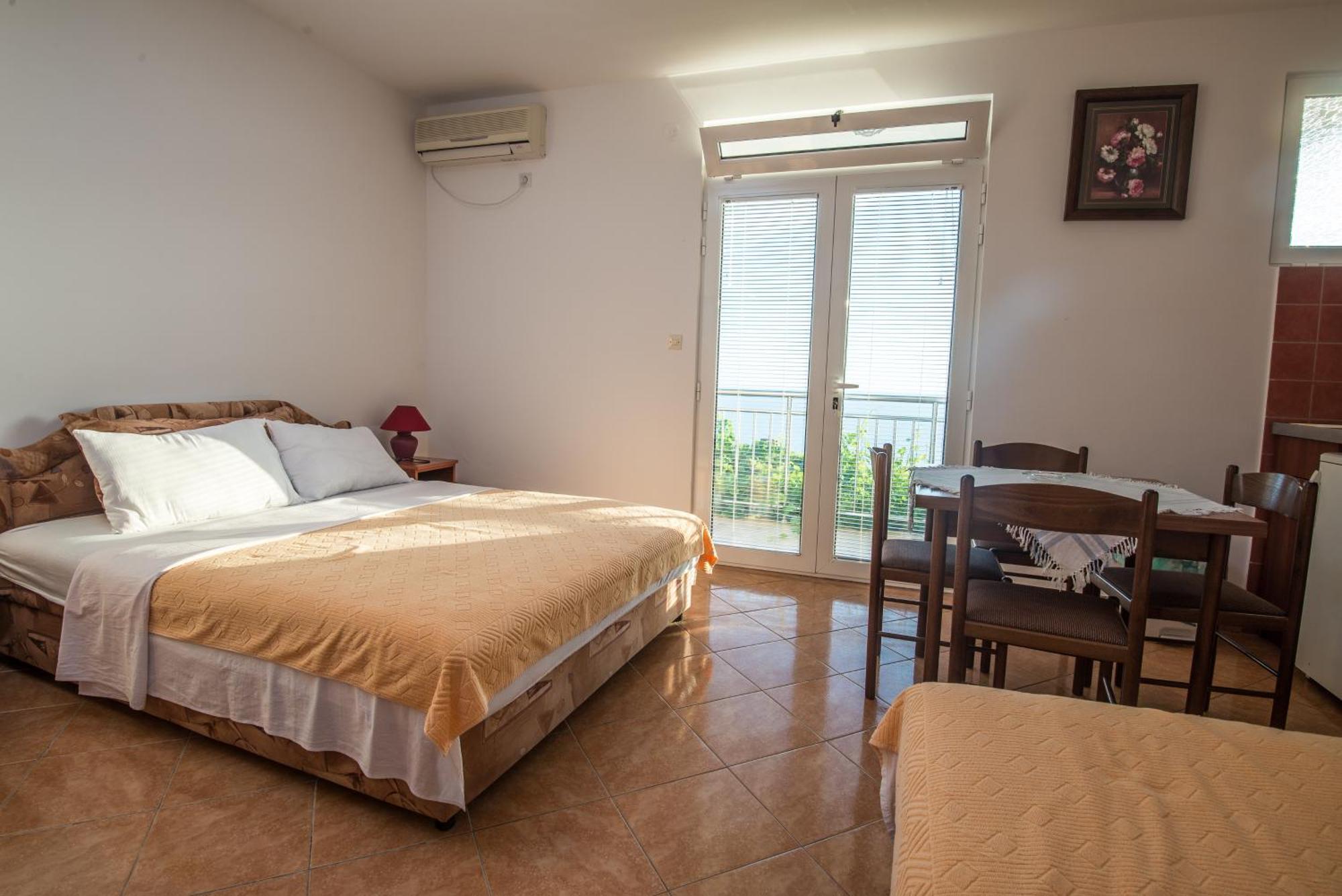 Apartments Dragisic Sveti Stefan Room photo