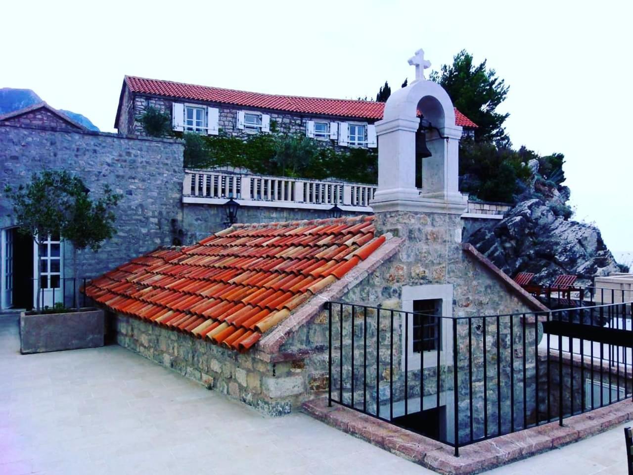 Apartments Dragisic Sveti Stefan Exterior photo